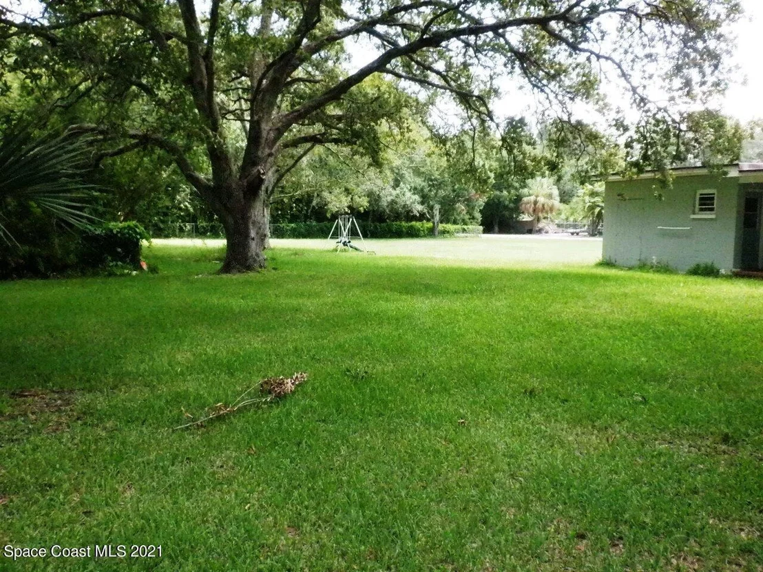 Photo of 1490 Blanche Street