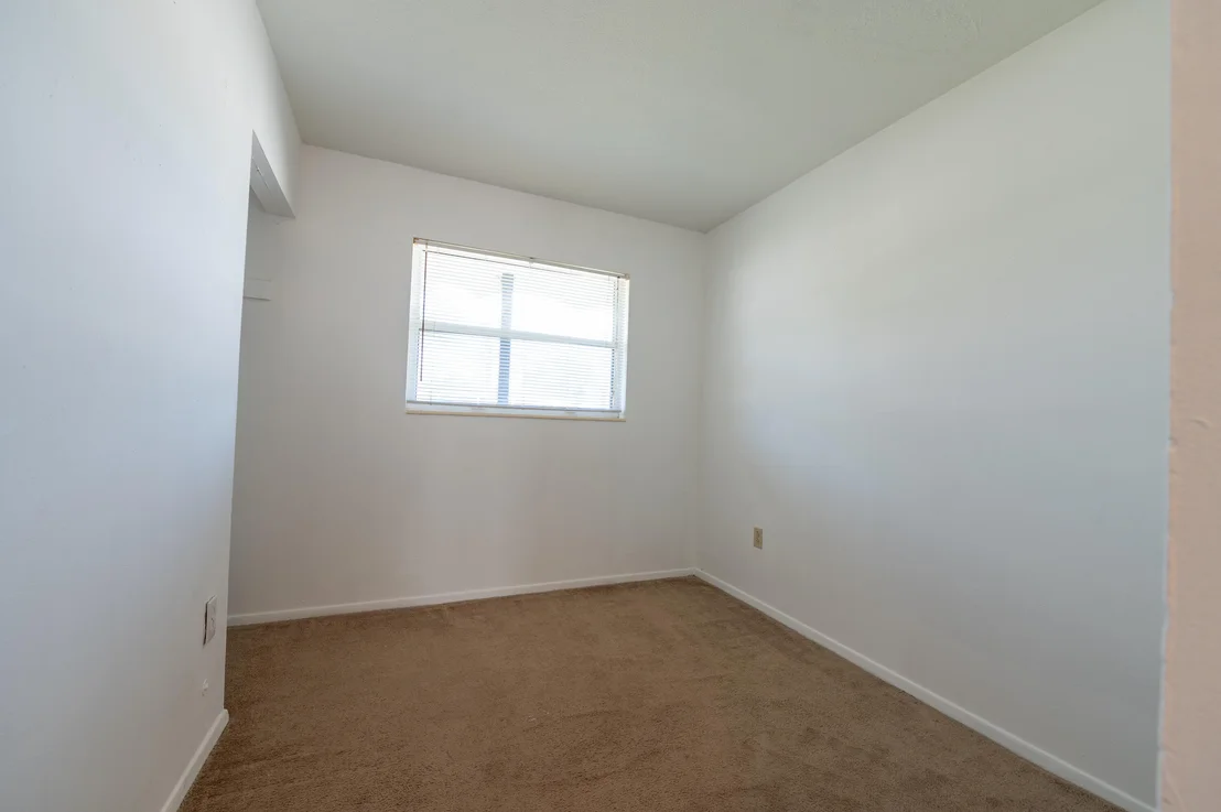 Photo of 1385 Eva Lane