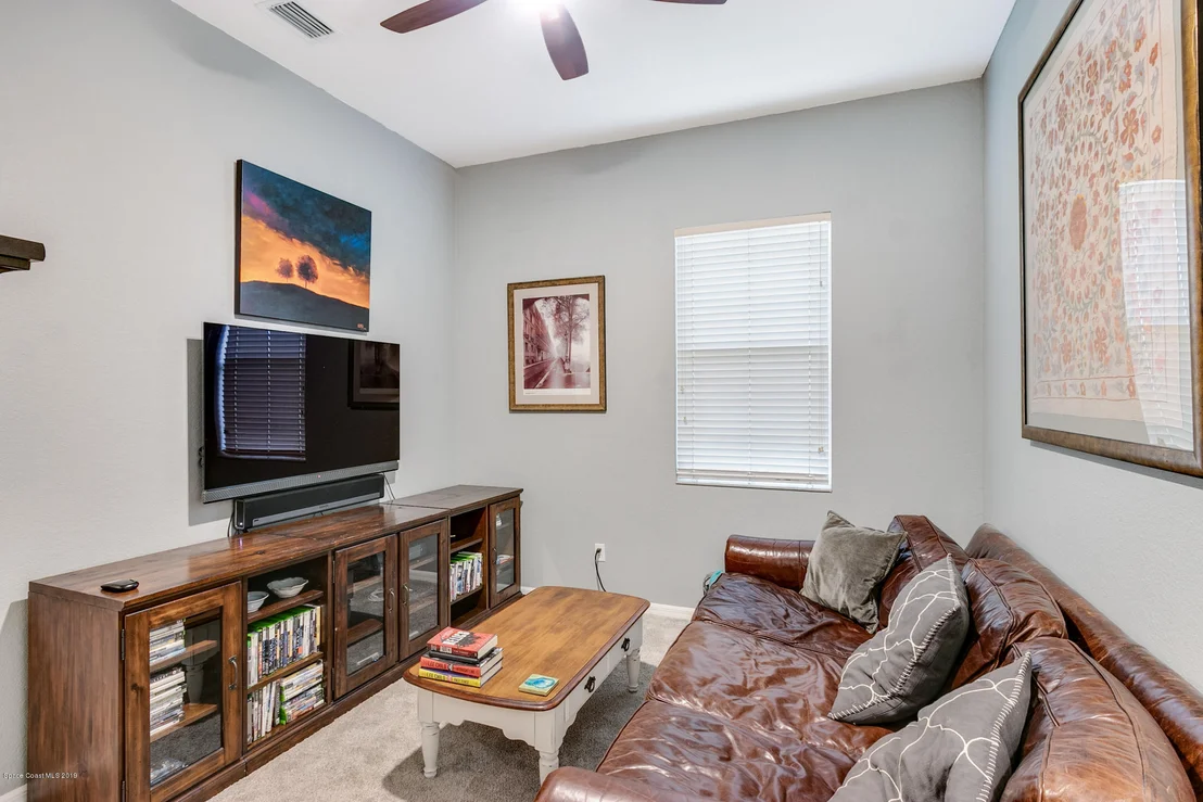 Photo of 6017 Arlington Circle
