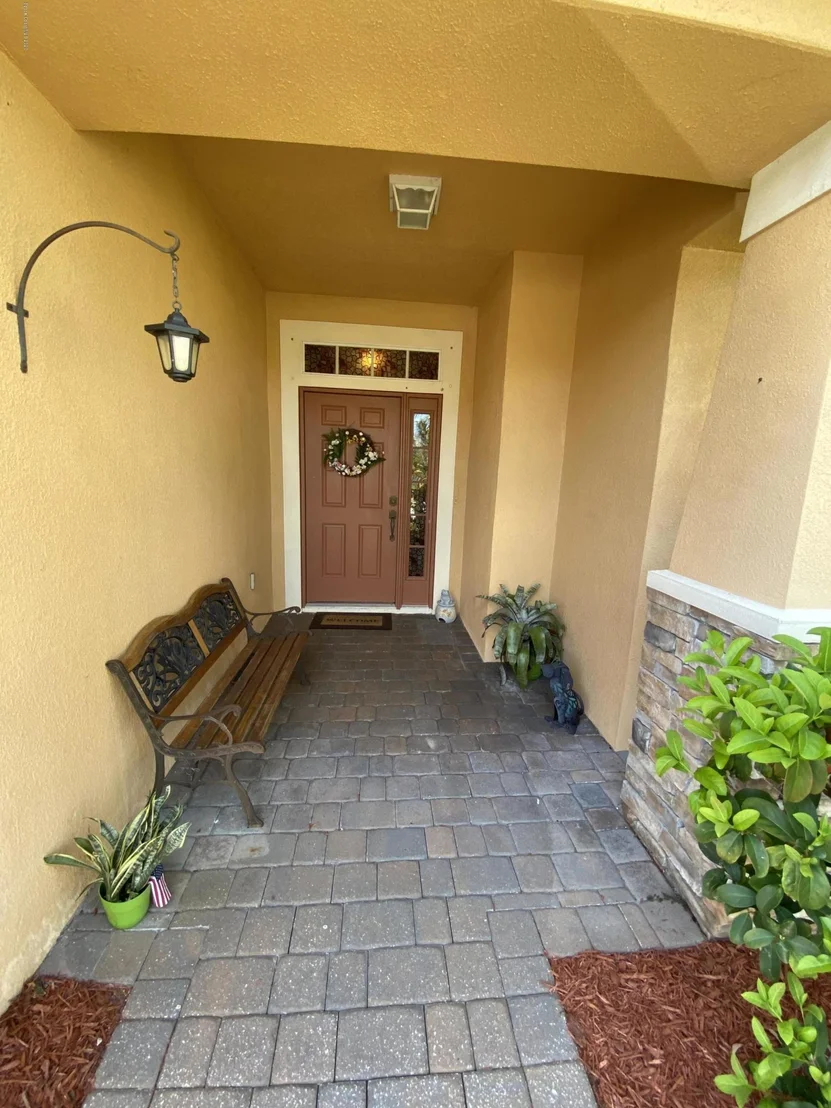 Photo of 2291 Bridgeport Circle