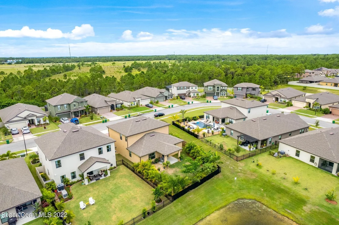 Photo of 4279 Alligator Flag Circle
