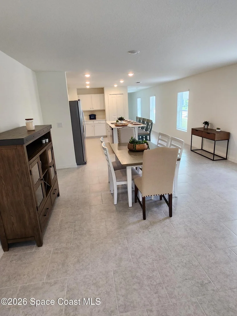 Photo of 641 SW Richmond Circle SW