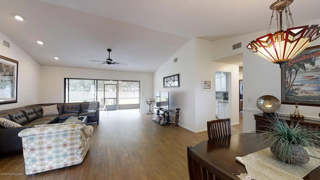 Photo of 1380 Silver Lake Drive