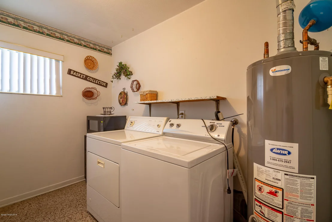 Photo of 1292 Estridge Drive