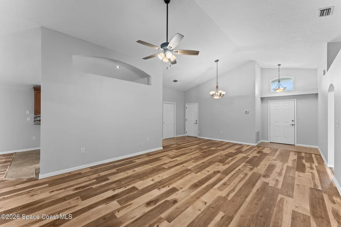 Photo of 1227 Creek Side Circle