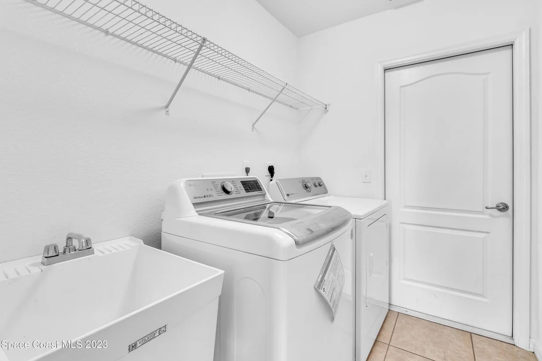 Photo of 2102 Woodfield Circle