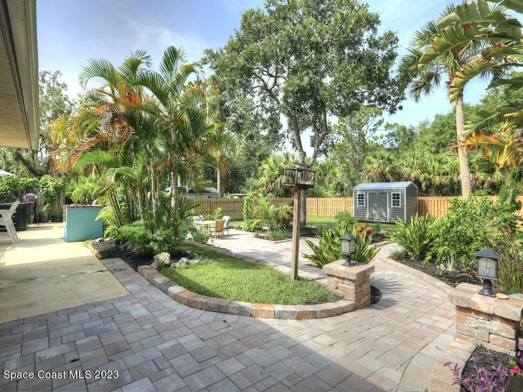 Photo of 9850 Oak