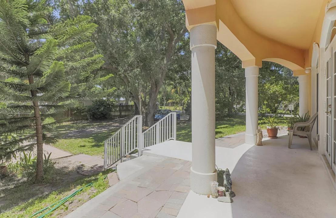 Photo of 1996 Hedden Place