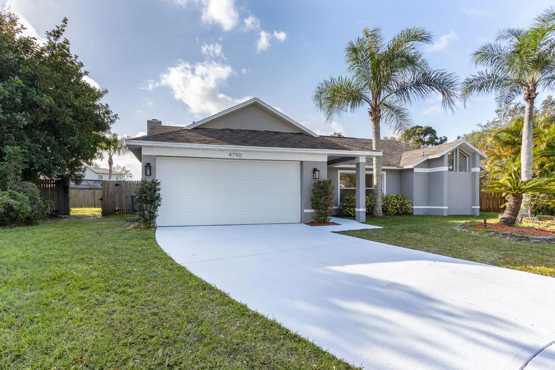 Photo of 4790 Willow Bend Drive