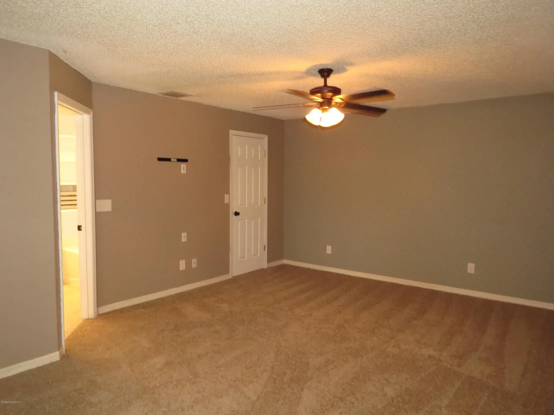Photo of 6120 Edison Street
