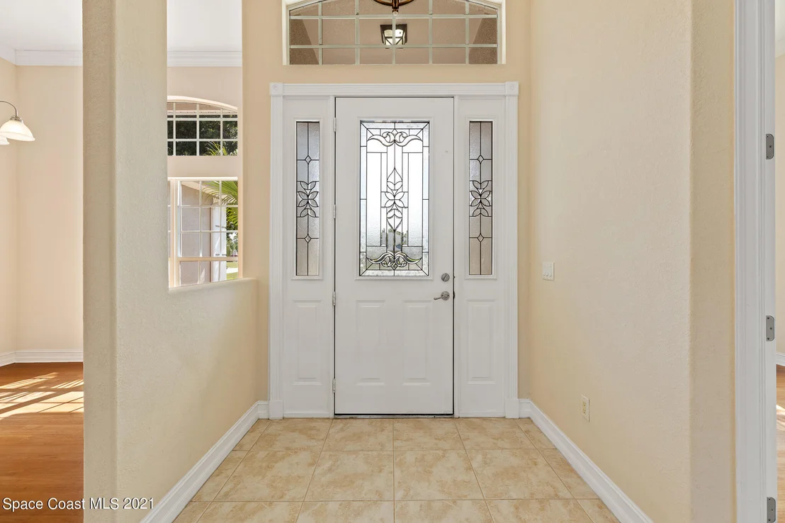Photo of 869 Seven Gables Circle SE