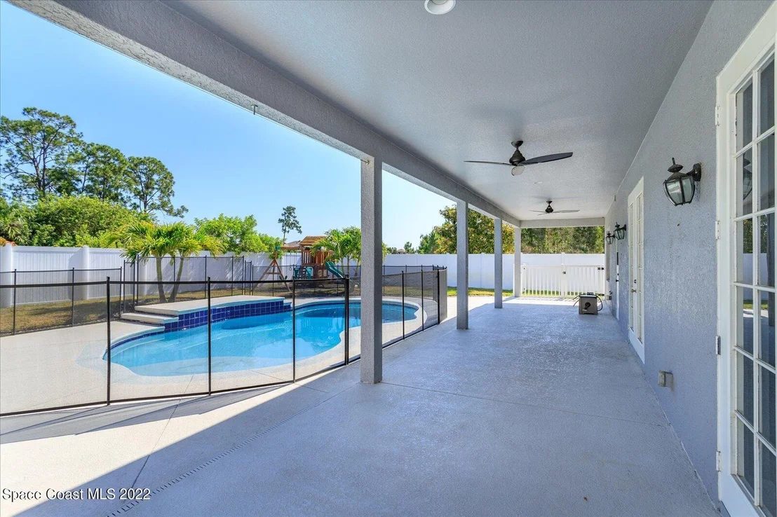Photo of 1480 Talon Way