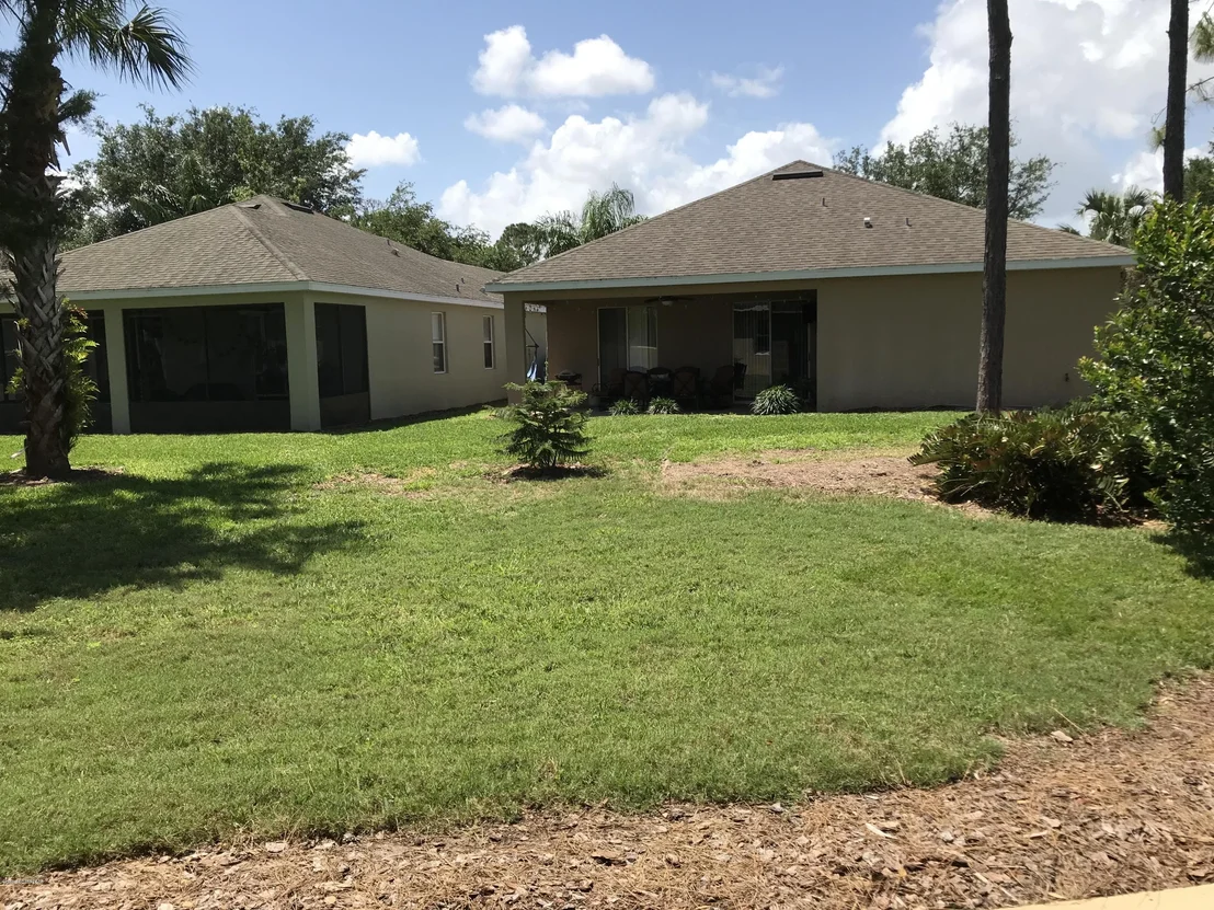 Photo of 302 Waterside Circle