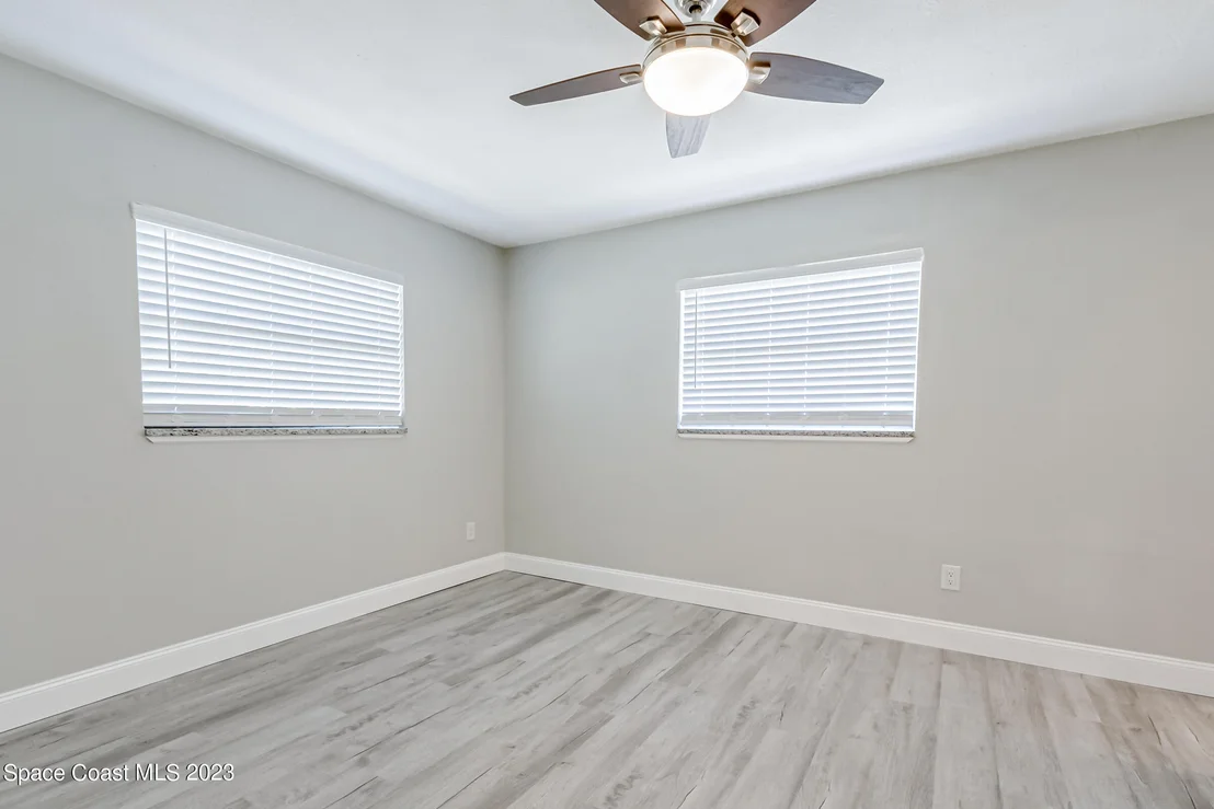 Photo of 1794 Dixon Boulevard