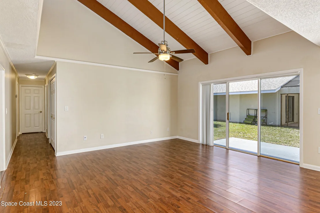 Photo of 365 Mission Oak Drive