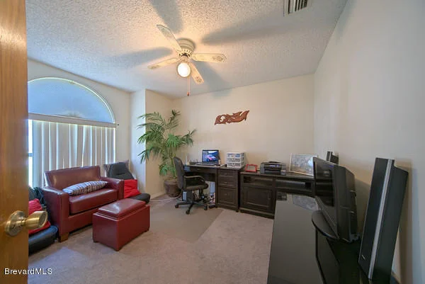 Photo of 897 Spirea Drive