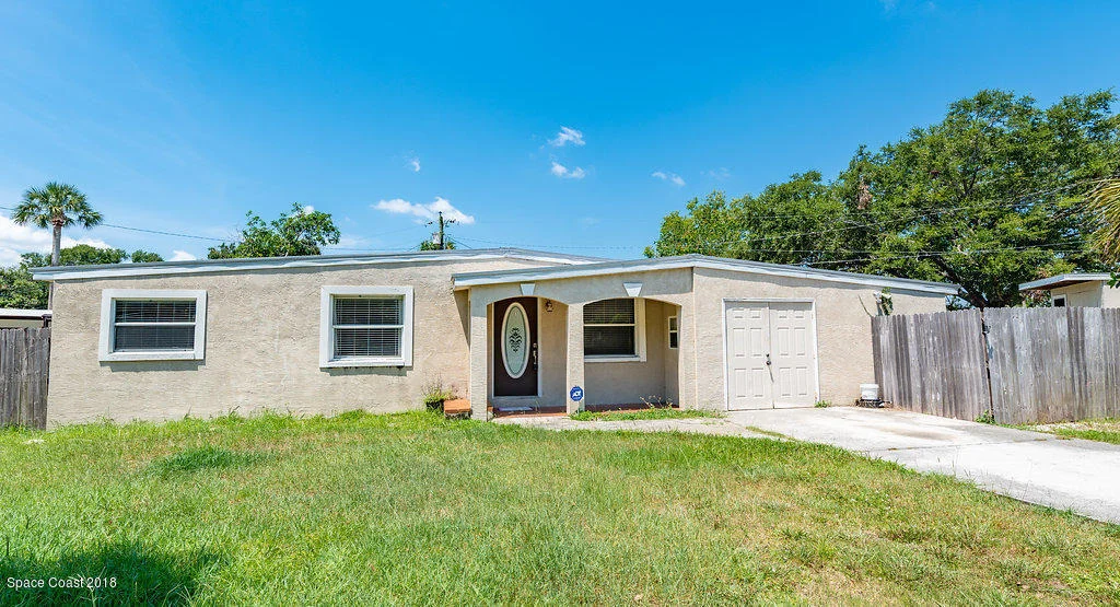 Photo of 28 W Azalea Circle