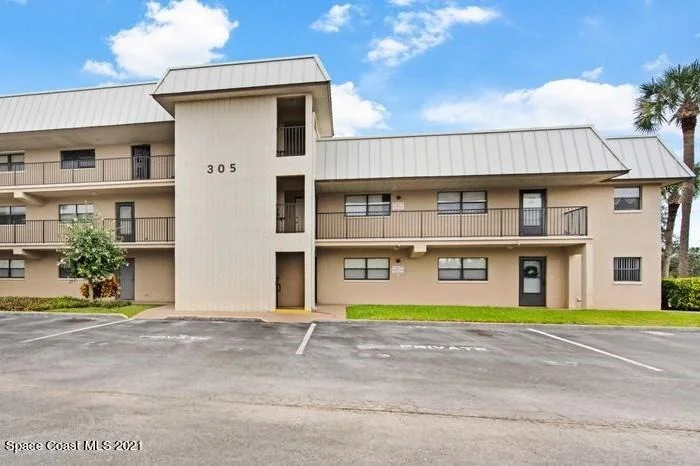 Photo of Unit 1225 at 305 Tangle Run Boulevard