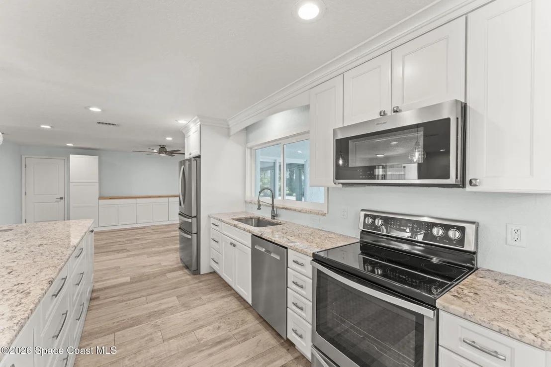 Photo of 398 Grant Avenue