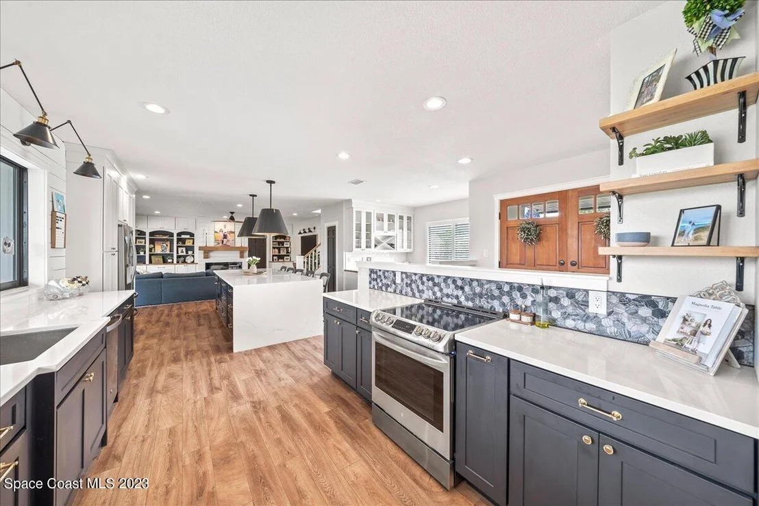 Photo of 520 Whispering Pines Circle