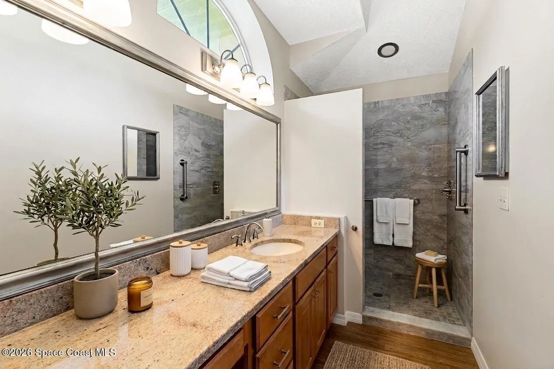 Photo of 2550 Red Maple Place