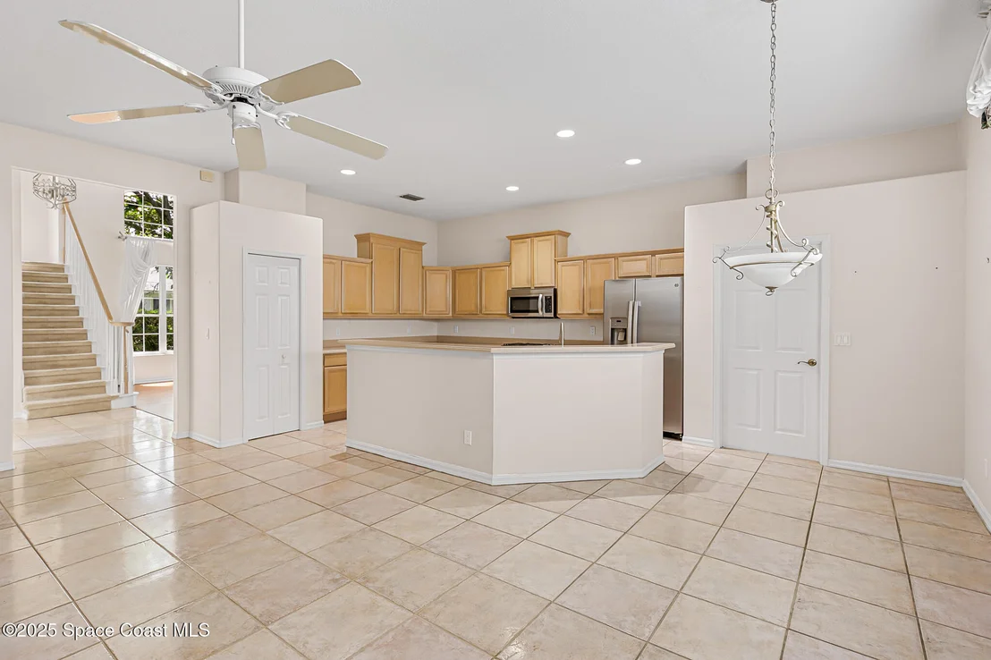 Photo of 853 Suntree Woods Drive
