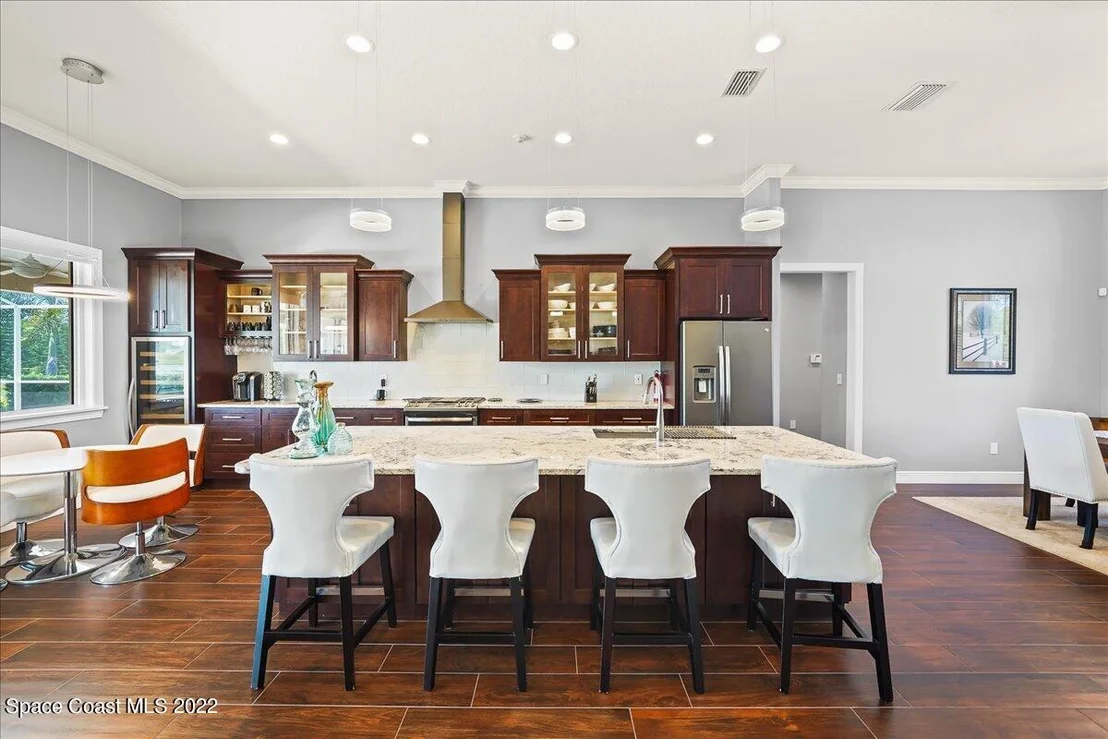 Photo of 1360 Corey Road