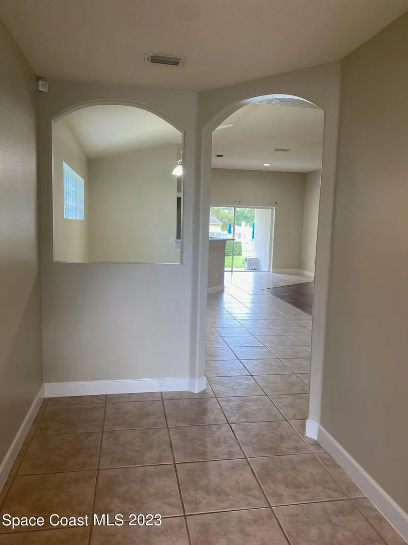 Photo of 407 Lofts Drive