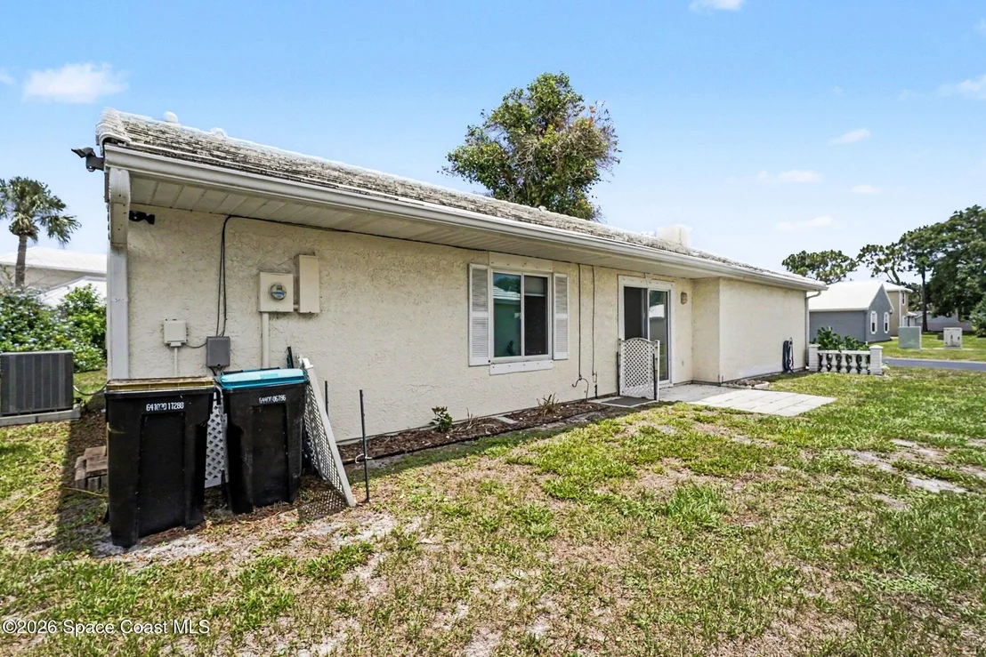 Photo of 882 Wateroak Drive NE