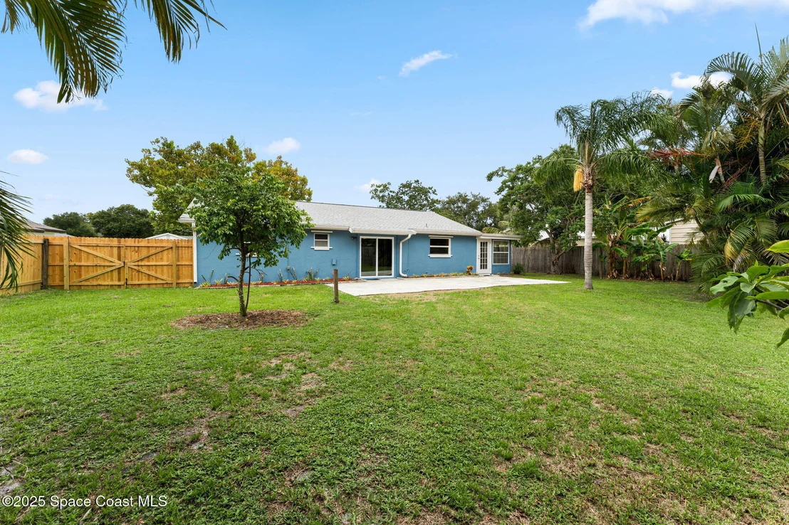 Photo of 2807 Golfview Drive