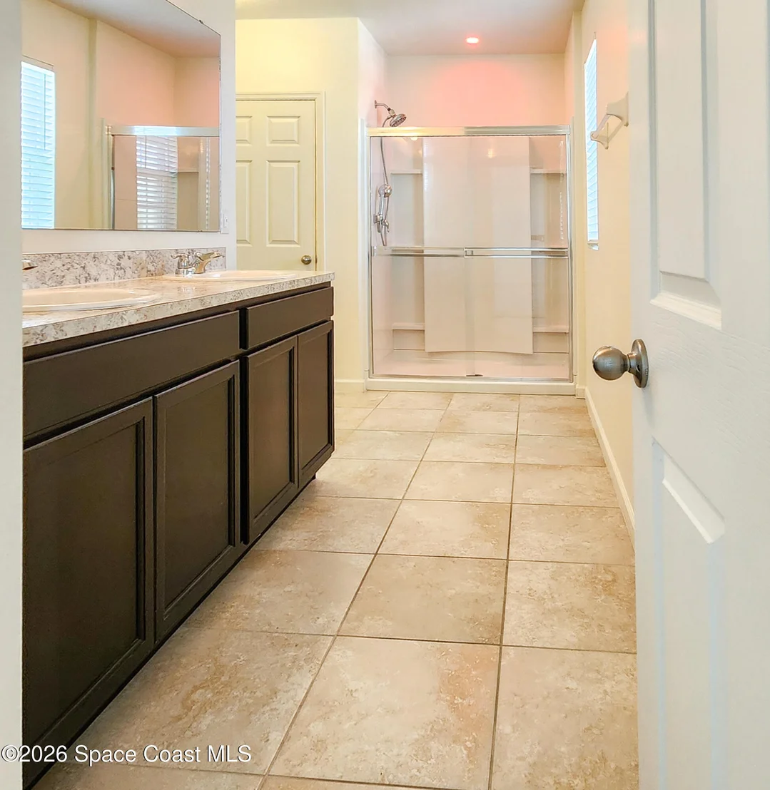 Photo of 422 Moray Drive