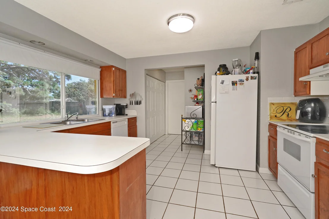 Photo of 1067 Galty Circle NE