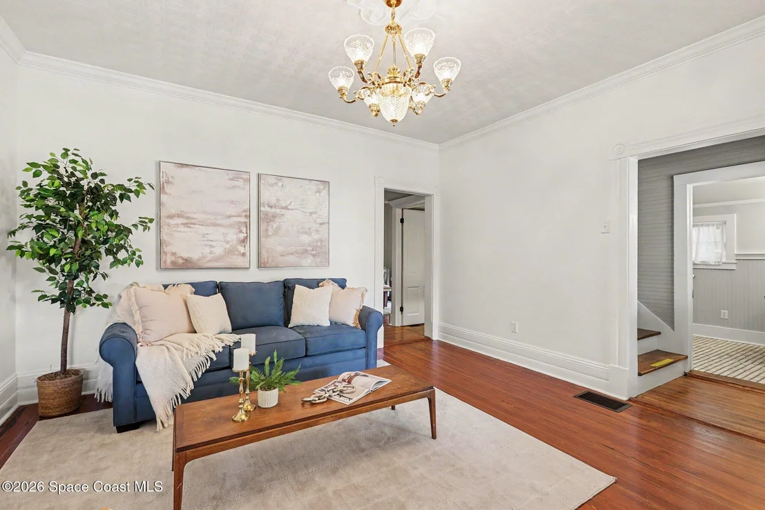 Photo of 35 Barton Avenue