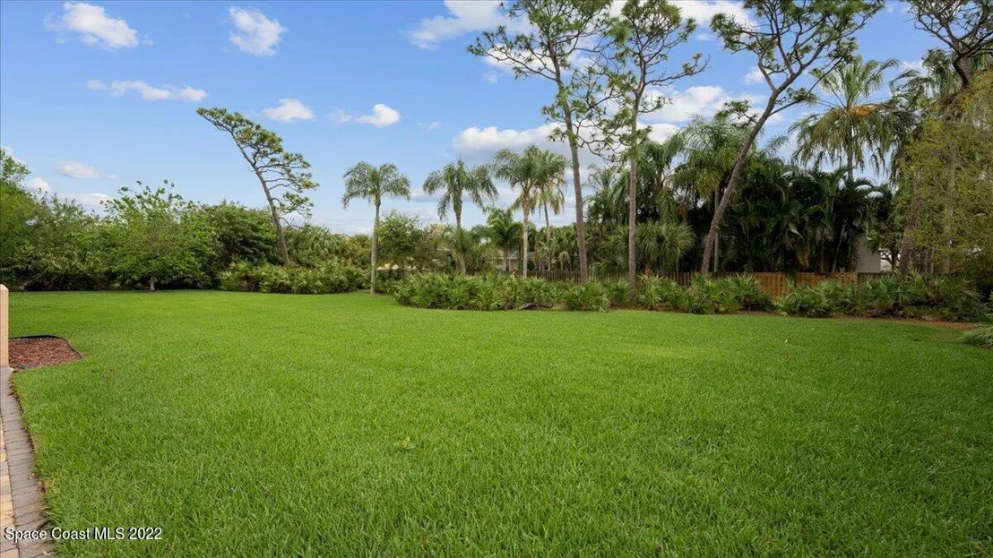 Photo of 873 Oak Park Drive