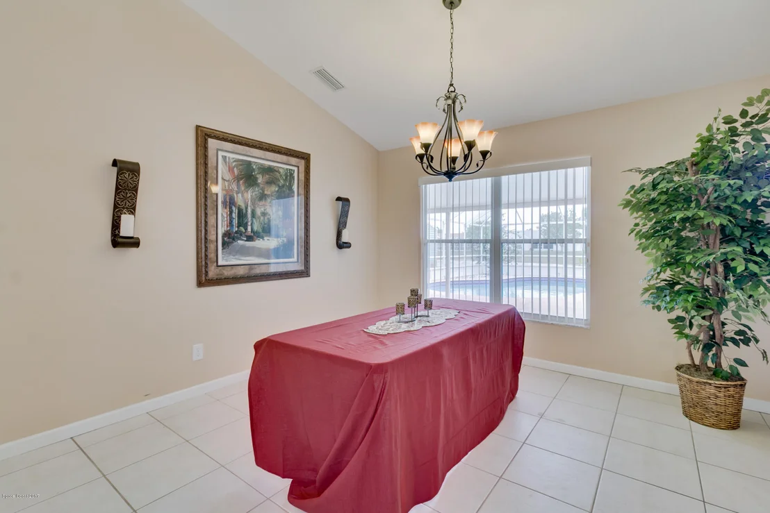 Photo of 607 Sandpiper Circle