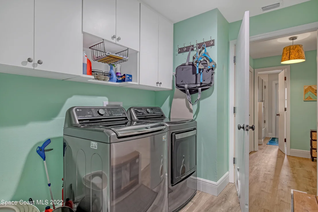 Photo of 400 Mosswood Boulevard