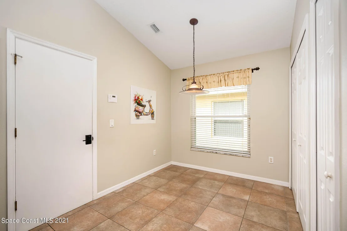 Photo of 1105 Sedgewood Circle