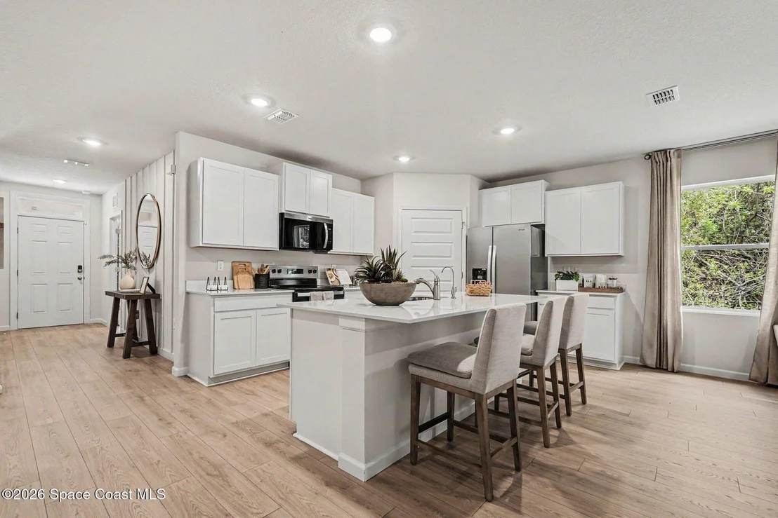 Photo of 1653 Garabaldi Circle SE