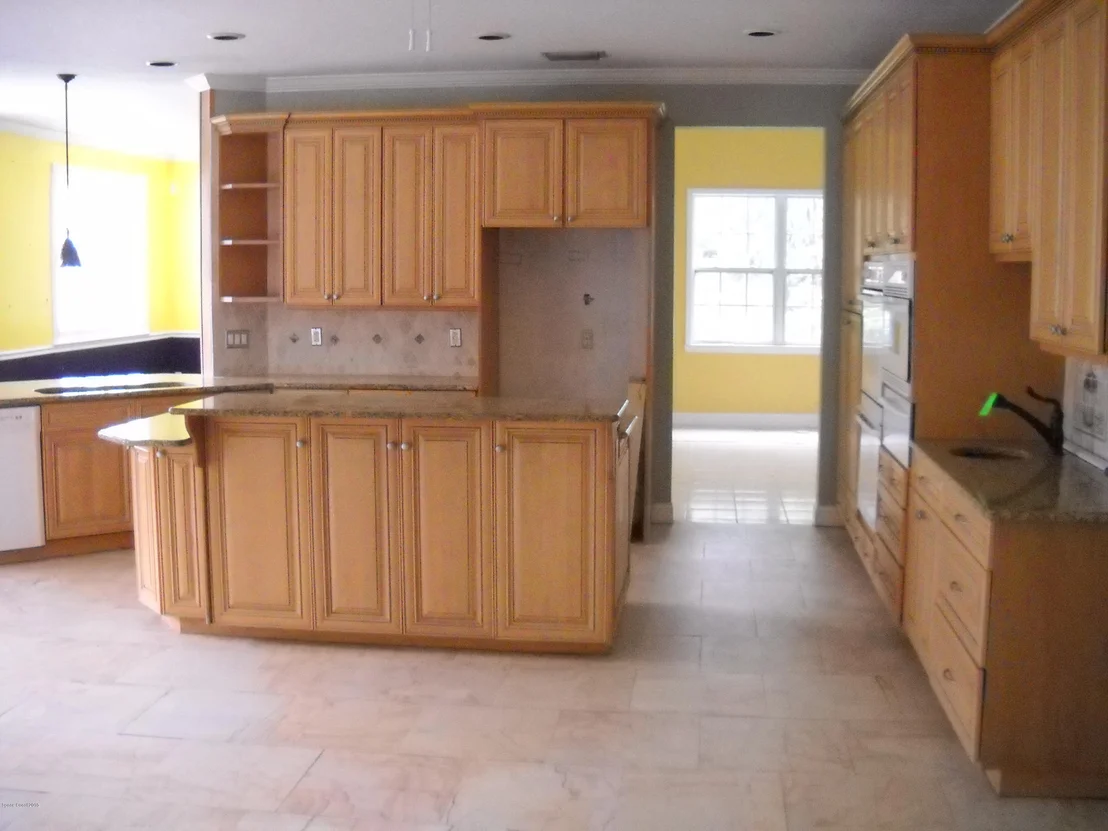 Photo of 775 Glengarry Drive