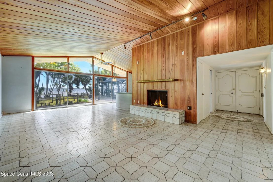 Photo of 3577 N Sylvan Lane