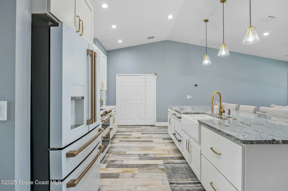 Photo of 2030 Belmont Way