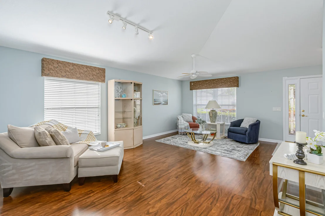 Photo of 7137 Broderick Drive