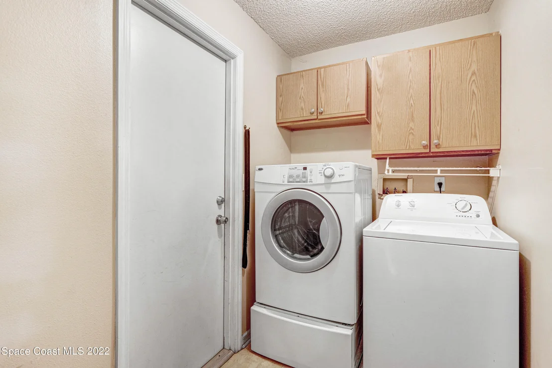 Photo of 1195 Meadow Lake Road