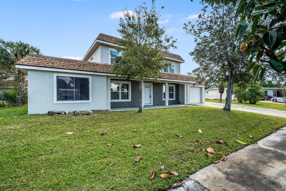 Photo of 1019 Daytona Drive NE