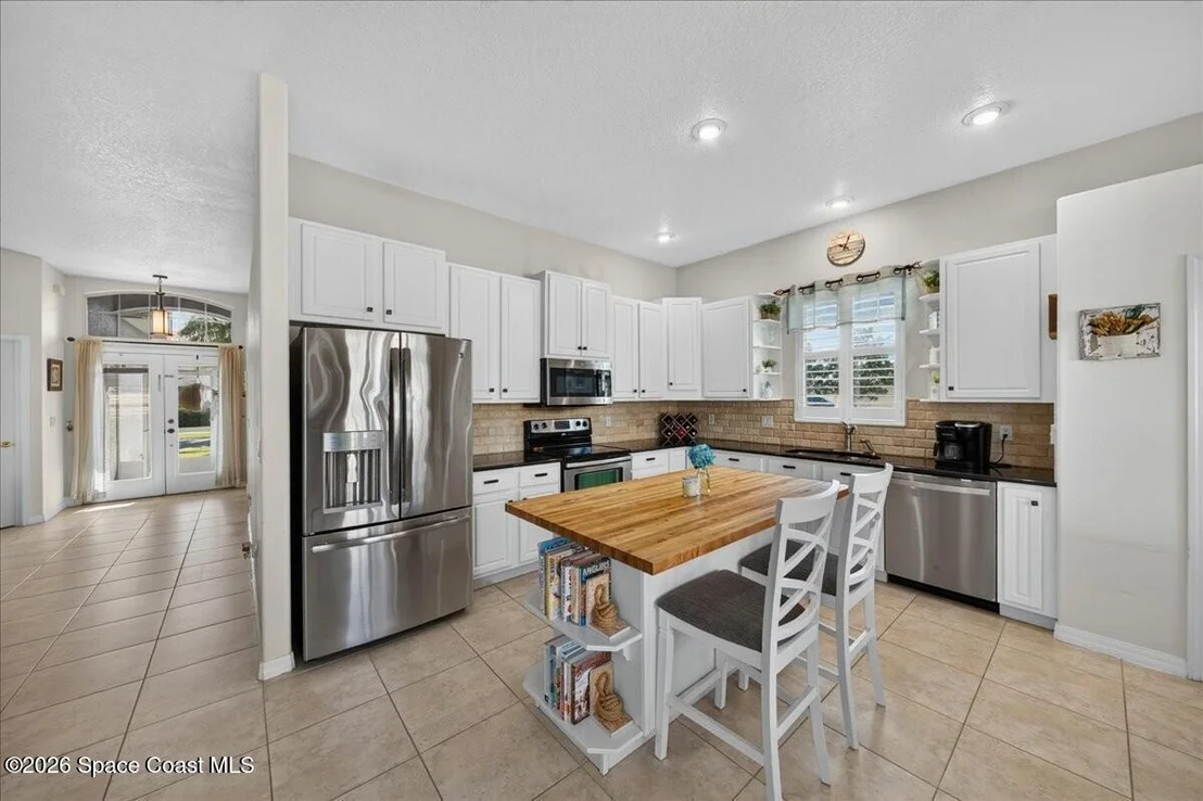 Photo of 1880 Thesy Drive