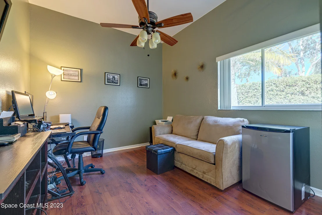 Photo of 832 Carriage Hill Road