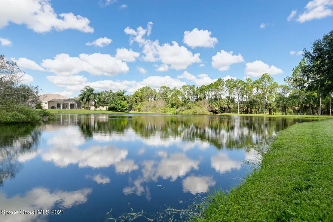 Photo of 2451 Stratford Pointe Drive