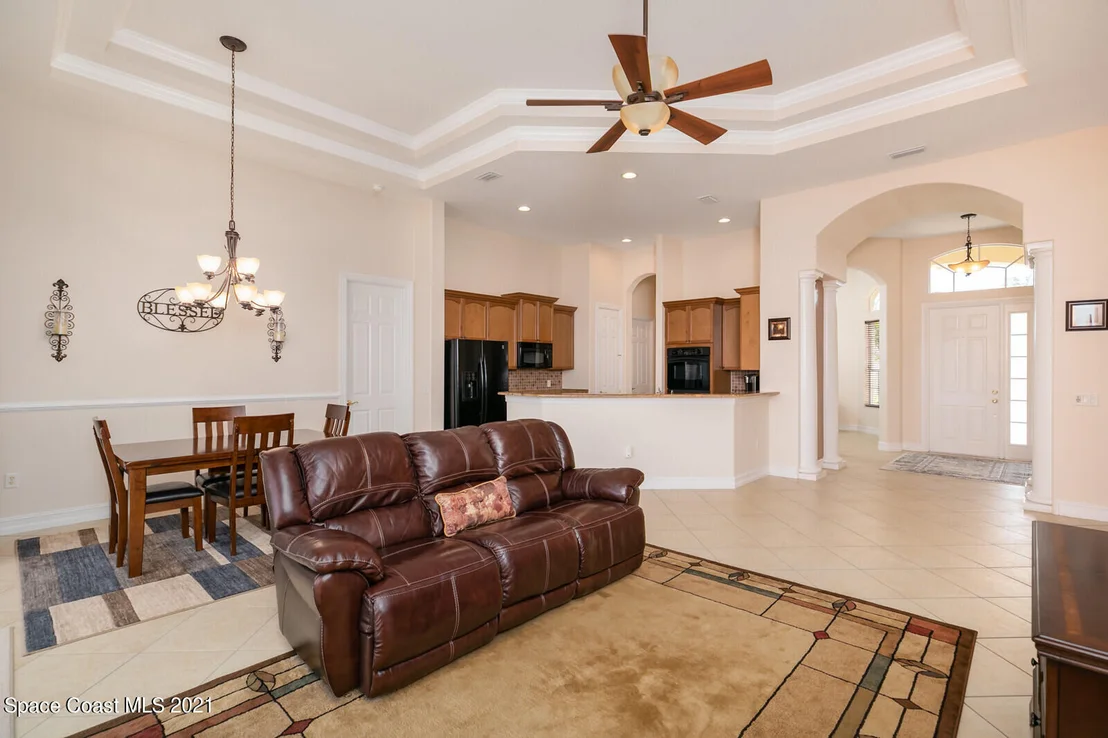 Photo of 6585 Arroyo Drive