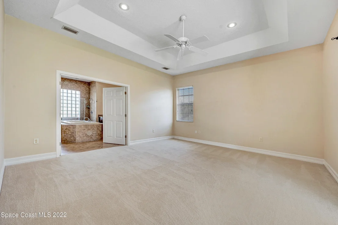 Photo of 2185 SE Windbrook Drive SE