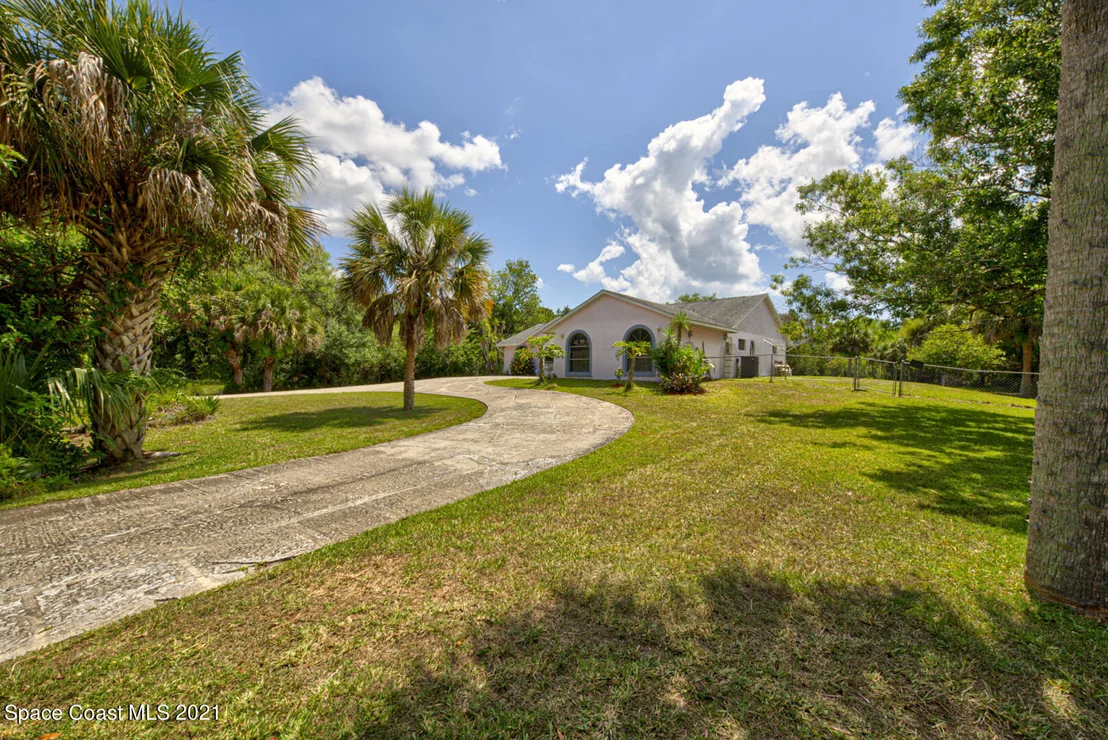 Photo of 2225 Corey Road
